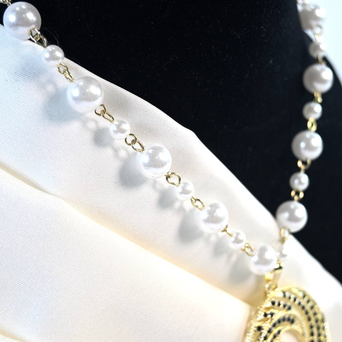 Beautiful Pearl Necklace Double Strand, Black Brown Closure Trim, Classic Pearls